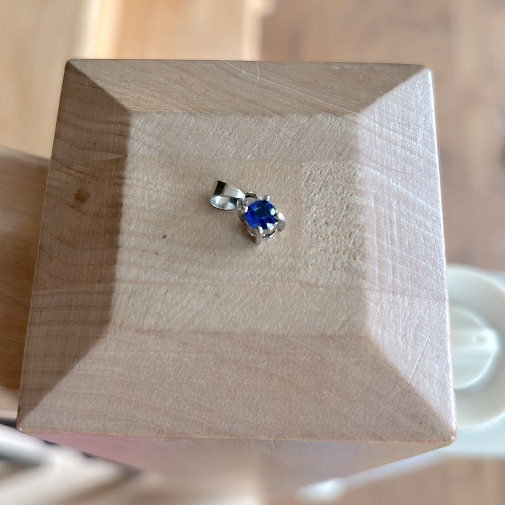 Saphir pendant 